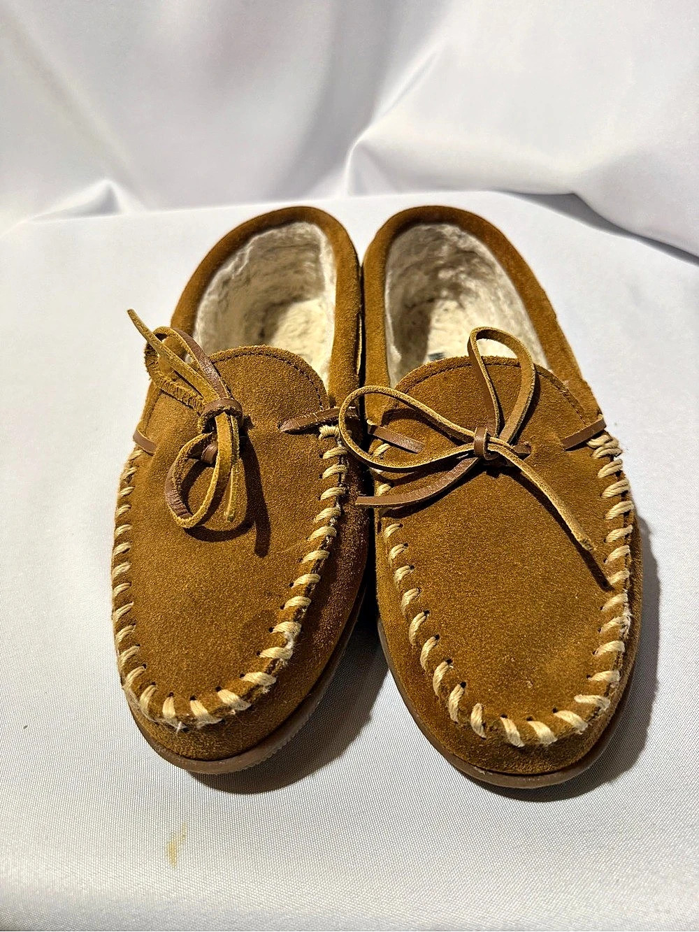Minnetonka Cally Slipper Brown Leather-Look Moccasins